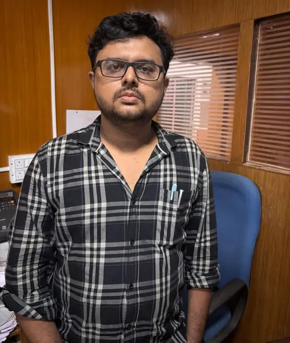 Odisha Vigilance Nabs Newly-Recruited Junior Revenue Assistant in Bhubaneswar for Accepting Rs 30,000 Bribe