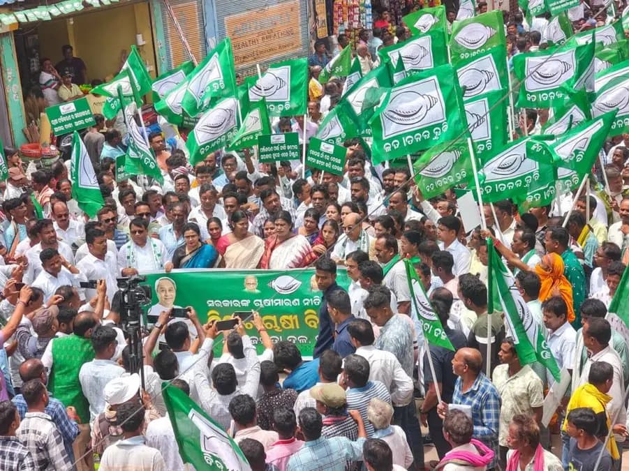 Odisha Govt ‘Ignoring’ Farmers’ Crisis, BJD Leaders Demand Immediate Action
