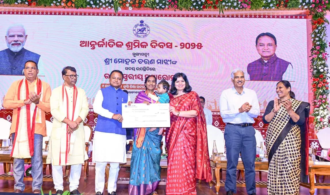 ଓଡ଼ିଶା: ଆନ୍ତର୍ଜାତିକ ଶ୍ରମିକ ଦିବସ ୨୦୨୫ ପାଳନ