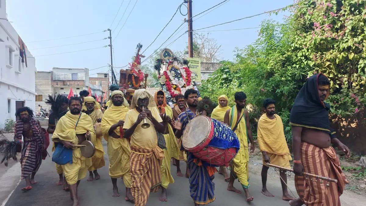 ଗଞ୍ଜାମ ଜିଲ୍ଲାର ପ୍ରାଚୀନ ଲୋକନୃତ୍ୟ ଦଣ୍ଡ ନାଚ, କାଲି ମେରୁ ଯାତ୍ରା