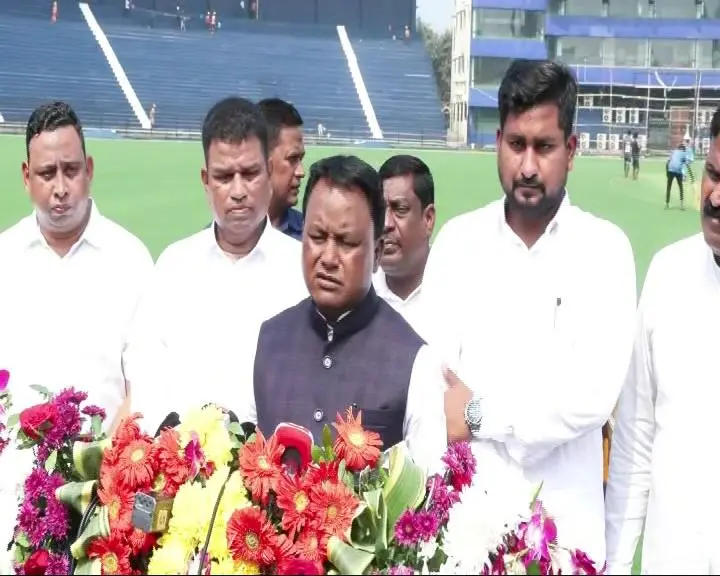 ବାରବାଟୀ ଷ୍ଟାଡିୟମରେ ମ୍ୟାଚ ପାଇଁ ଚାଲିଥିବା ପ୍ରସ୍ତୁତି କାର୍ଯ୍ୟ ସମୀକ୍ଷା କଲେ ମୁଖ୍ୟମନ୍ତ୍ରୀ