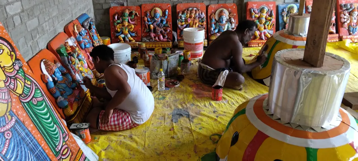 ଆଗେଇ ଚାଲିଛି ରଥ ନିର୍ମାଣ କାମ , ତିନି ରଥ ପ୍ରଭାରେ ଖୋଦେଇ କାର୍ଯ୍ୟ ଆରମ୍ଭ