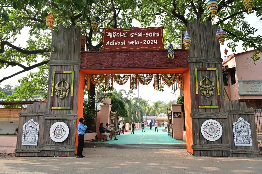 ଆଦିବାସୀ ମେଳା ଉଦଘାଟିତ