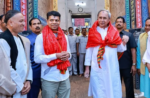 ପୁରୀ ଯାଇ ମହାପ୍ରଭୁଙ୍କ ଦର୍ଶନ କଲେ ମୁଖ୍ୟମନ୍ତ୍ରୀ : ପୁଣି ଥରେ ନେଲେ ପରିକ୍ରମା ପ୍ରକଳ୍ପର ଅନୁଭୂତି, ଓଡ଼ିଶାବାସୀଙ୍କ କଲେ ମଙ୍ଗଳ କାମନା