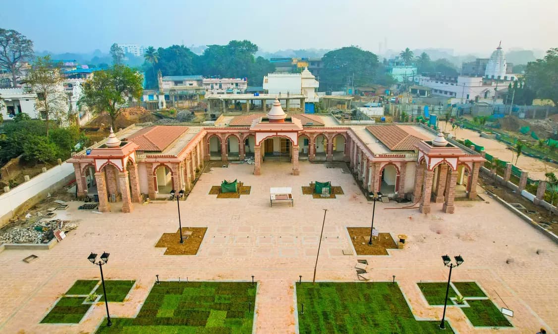 ଅବିଶ୍ବସନୀୟ ରୂପ ନେଇଛି ମାଁ ସମଲେଇଙ୍କ ପୀଠ