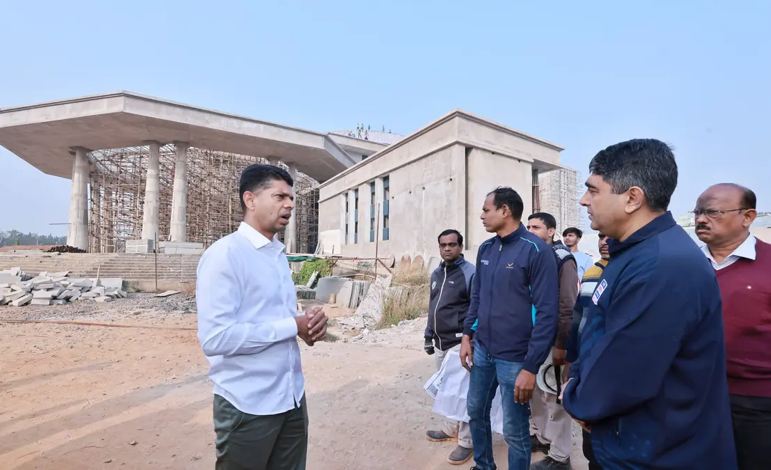 କଳାମଣ୍ଡଳ ସମ୍ମିଳନୀ କେନ୍ଦ୍ର ନିର୍ମାଣ ଅଗ୍ରଗତିର ସମୀକ୍ଷା କଲେ ୫-ଟି ଅଧ୍ୟକ୍ଷ, ବିଶ୍ଵ ଓଡ଼ିଆ ଭାଷା ସମ୍ମିଳନୀ ଅବସରରେ ଲୋକାର୍ପିତ ହେବ ଅକ୍ଷର ଭୂମି
