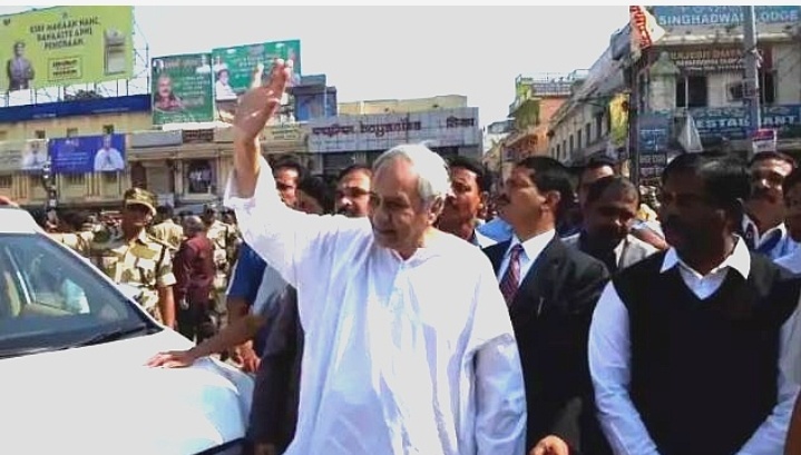 Day before Oath, Naveen Seeks Blessings of Lord Jagannath