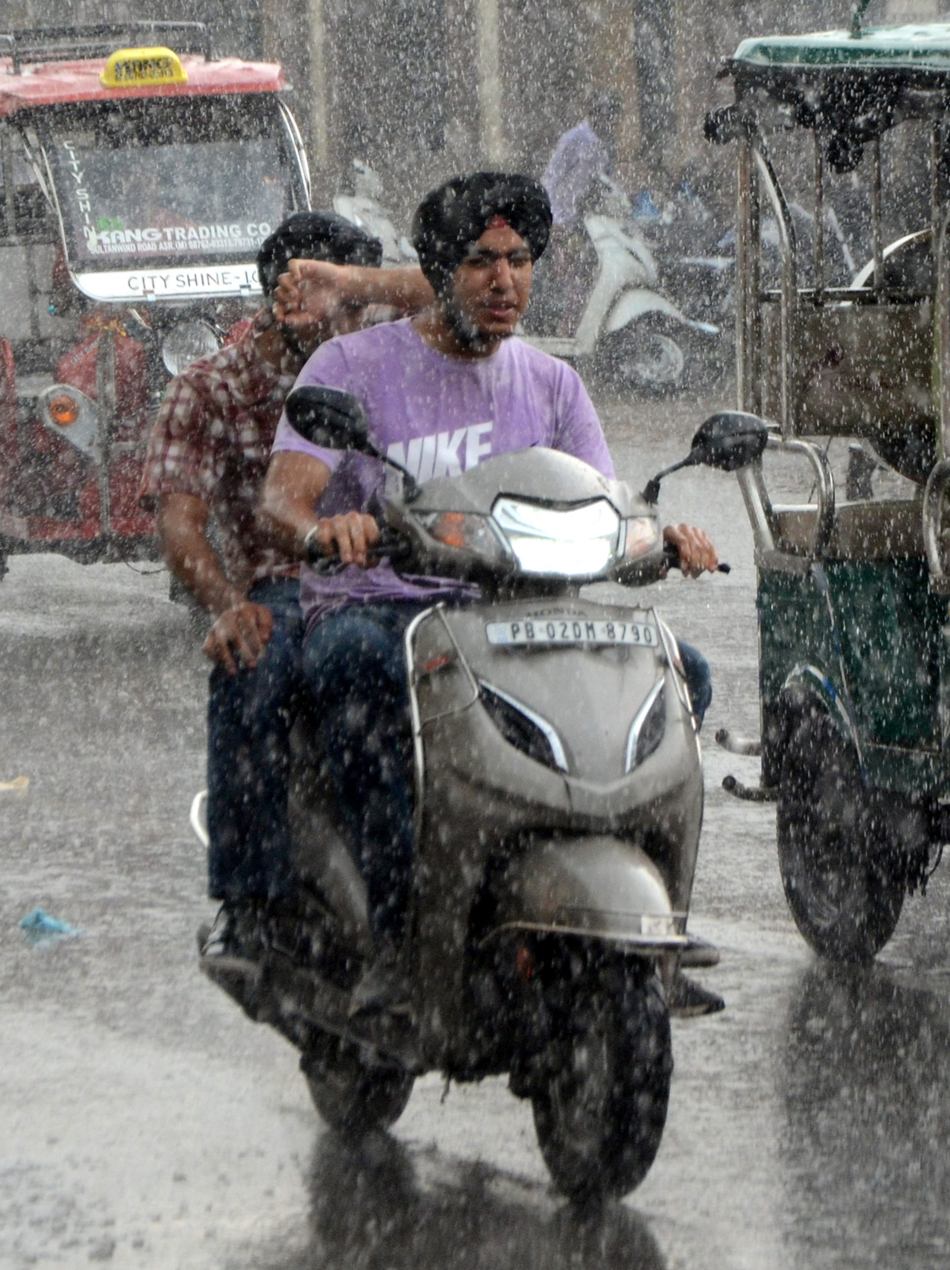 Low Pressure Area Forms Over Central Bay Of Bengal; Met Predicts heavy Rains