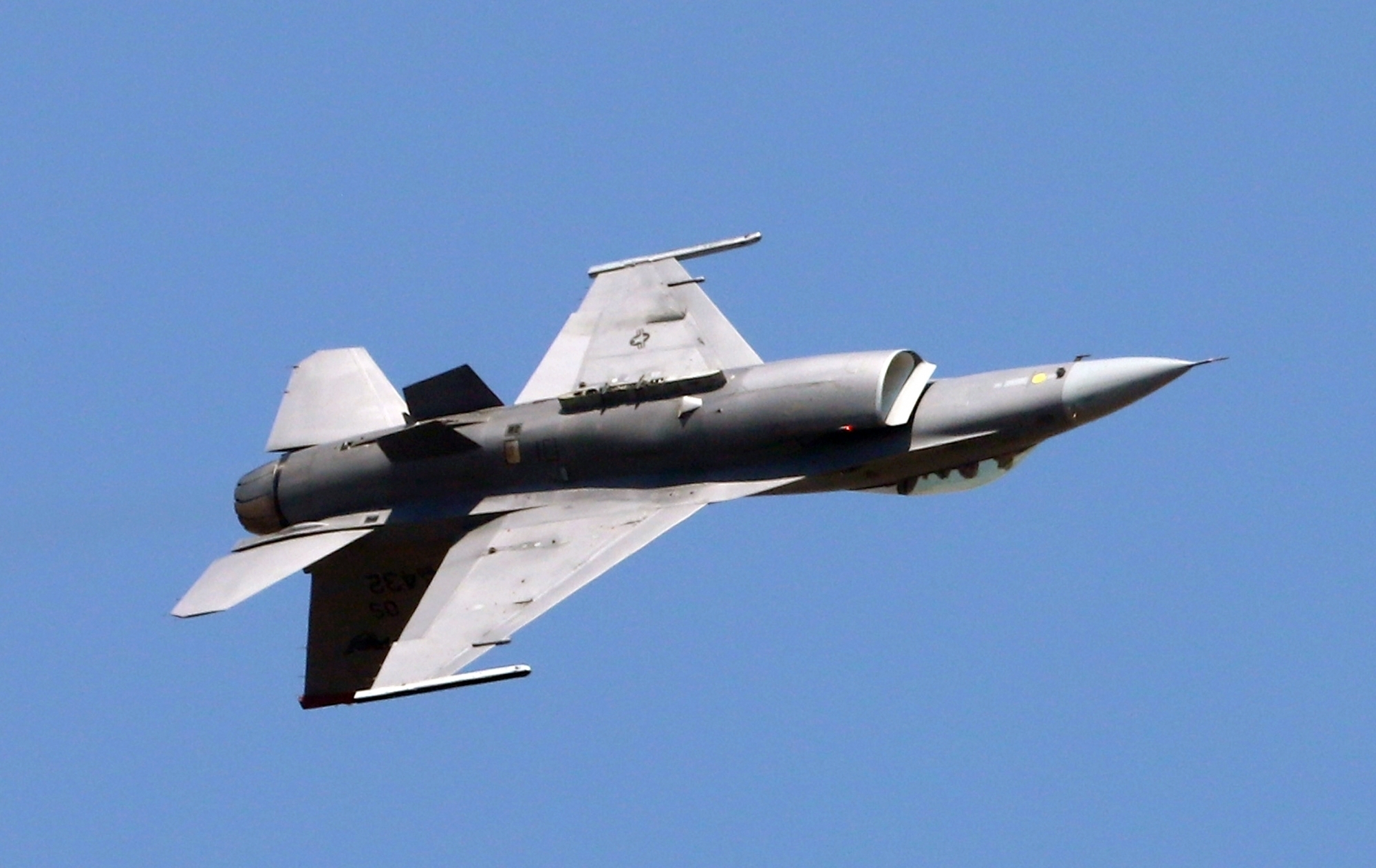 US F-16 fighter jet crashes in South Korea, pilot rescued